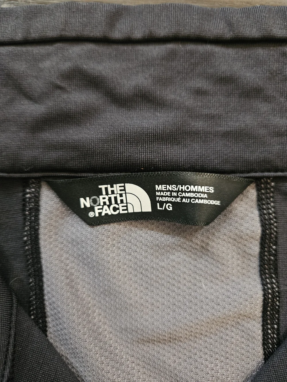 The North Face Men's Performance 1/4-Zip Pullover Long Sleeve Shirt - Gray - Siz